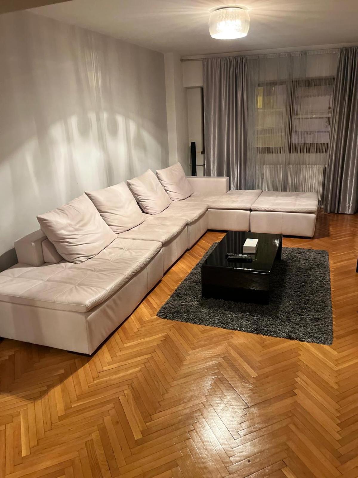 Romana 100 Sqm Deluxe Apartament Bucharest Exterior photo